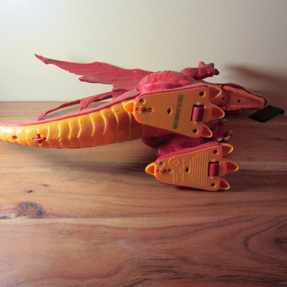 ZURU Robo Alive Fire Breathing Red Dragon Battery Powered Roars & Walks (T387) - Picture 8 of 10